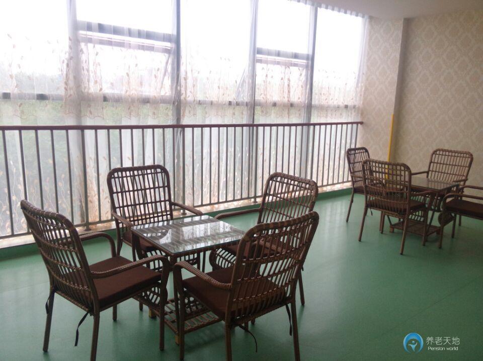 成都市龍泉驛區僑頤園頤養居