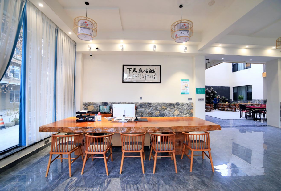 川投舒適之家青城山康養基地